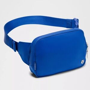 lululemon Everywhere Belt Bag Casual in Blue Water Repellent Normcore Casual